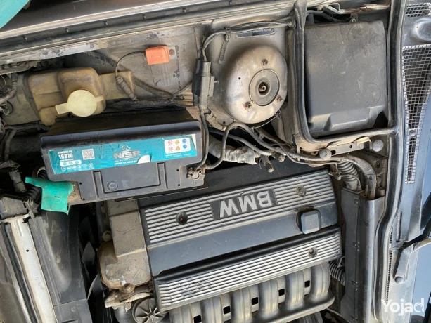 bmw-e34-520i-big-11