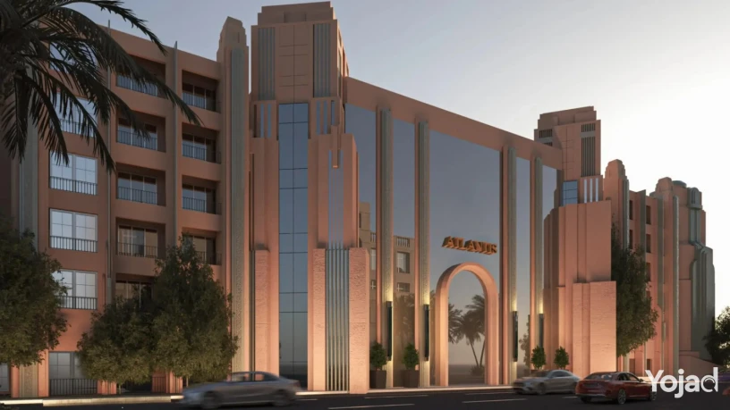 shk-fakhr-160m-llbyaa-fy-mntgaa-atlants-alghrdk-big-0
