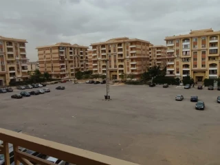 شقه استثماري بمدينه المستقبل لضباط القوات المسلحة