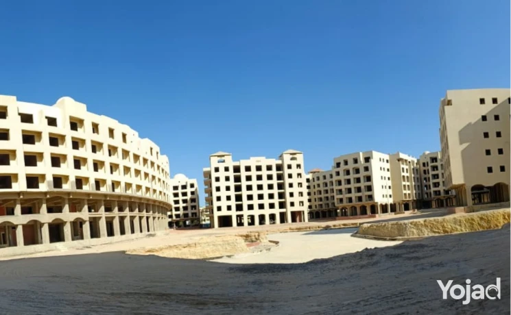 stodyo-45-mtr-ytl-aaly-hmam-alsbah-btksyt-5-snyn-big-13