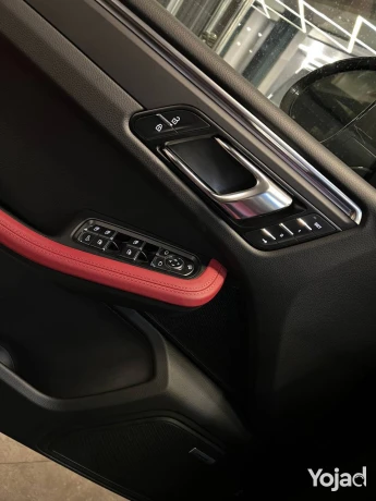 porsche-luxury-big-9