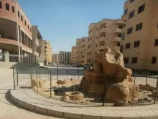 شقه بكمبوند واحة الزهور في العاشر من رمضان
