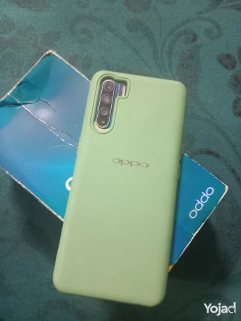 oppo-reno3128-8-big-0