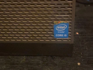 كمبيوتر Dell