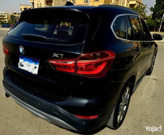 bmw-x1-f48-big-3
