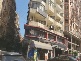 دور اول تجاري في المنصورة للبيع بموقع مميز جدا