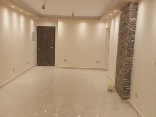 شقة للبيع بشارع الجامعة زهراء مدينة نصر