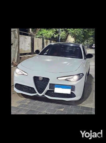 alfa-romeo-giulia-2022-big-0