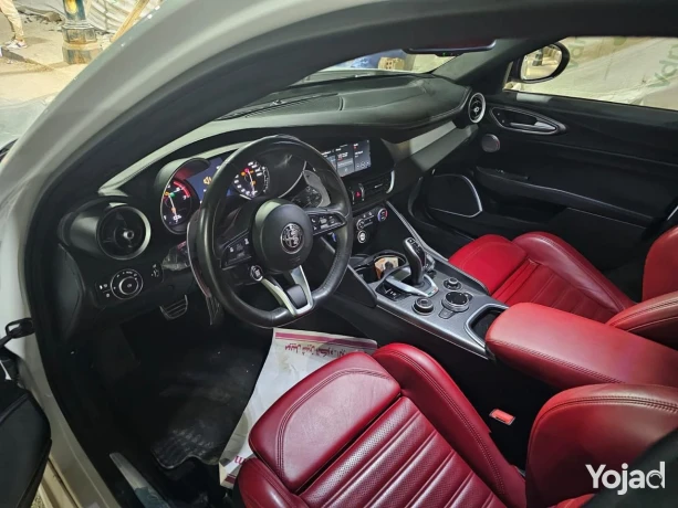 alfa-romeo-giulia-2022-big-4