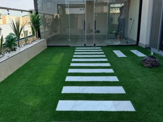 مقاول ملاحق زجاج واستراحات بالرياض 0551033861