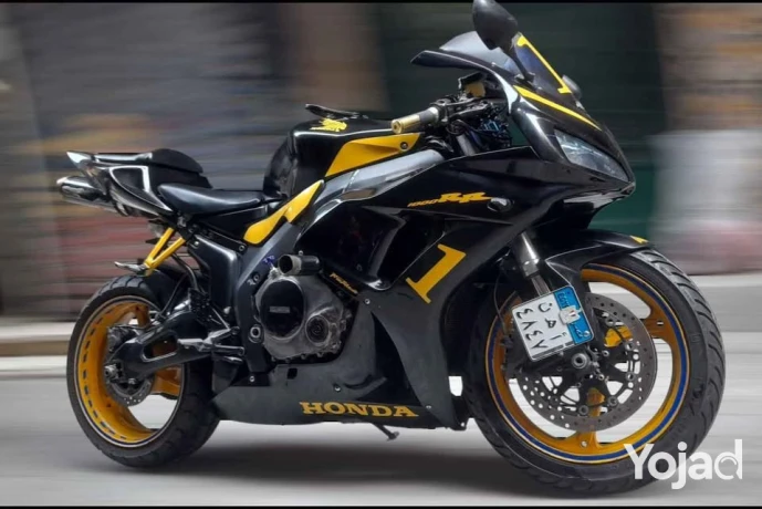 llbyaa-motosykl-honda-cbr1000rr-modyl-2007-alrkhs-sary-ht-big-0