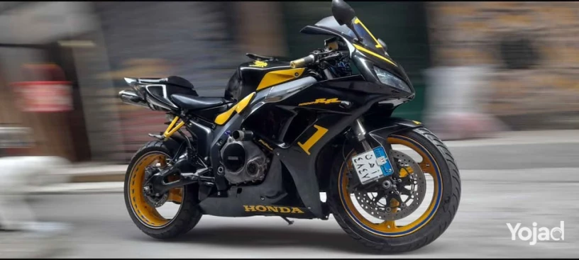 llbyaa-motosykl-honda-cbr1000rr-modyl-2007-alrkhs-sary-ht-big-2
