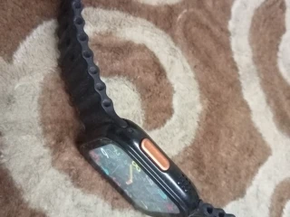 ساعة ذكية الترا