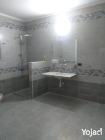 shk-240-mtr-llaygar-fy-sharaa-almht-algyz-big-11