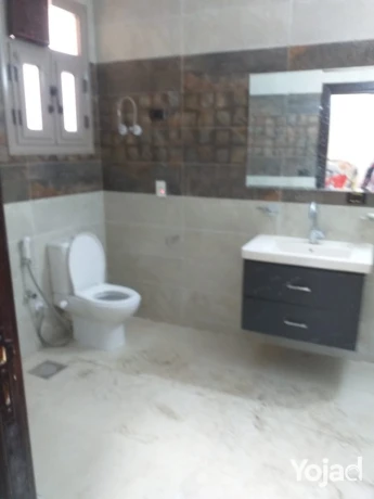 shk-240-mtr-llaygar-fy-sharaa-almht-algyz-big-2
