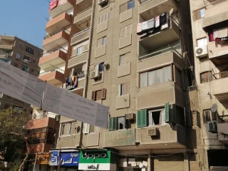 عيادة بشارع منشية التحرير