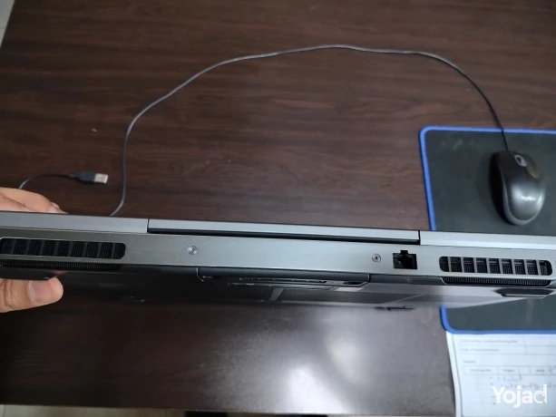 dell-precision-7720-big-2