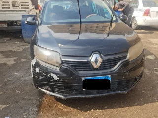 رينو لوجان 2017 مانيوال عداد 230 الف كيلو