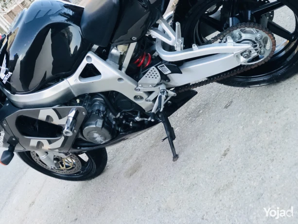 honda-cbr919-big-10