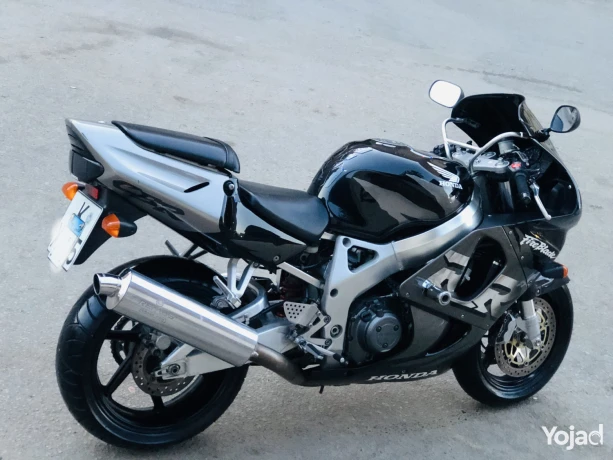 honda-cbr919-big-7