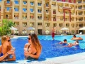 shktk-fy-mntgaa-florynza-50-aarabya-big-0