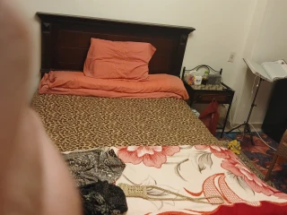 سرير كبير و سرير صغير