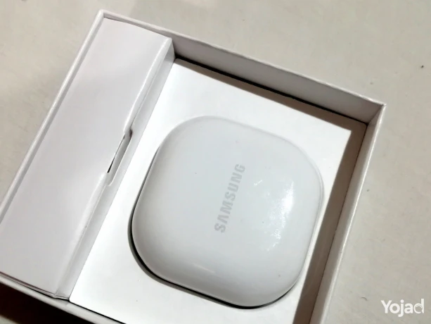 galaxy-buds-fe-big-0