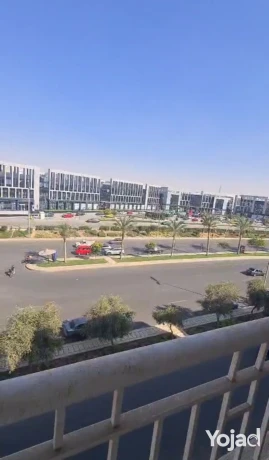 b12-amam-east-hub-mall-mbashrh-big-0