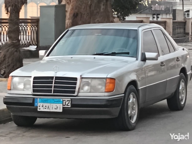agml-oaslm-zlmk-f-msr-fabryk-lhoa-alhlat-alnadr-big-0