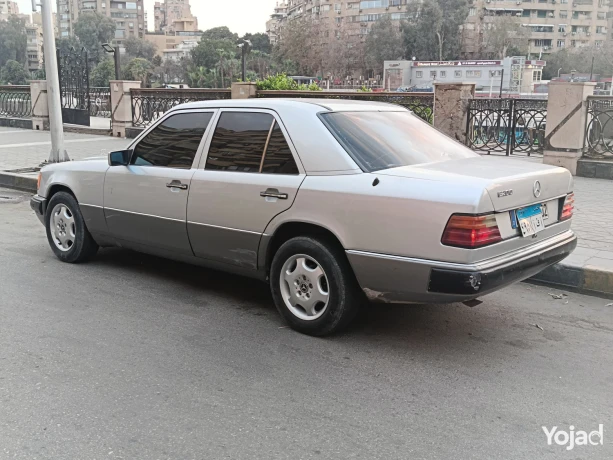 agml-oaslm-zlmk-f-msr-fabryk-lhoa-alhlat-alnadr-big-6