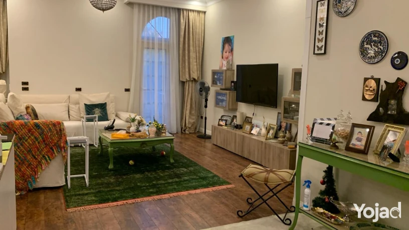 doblks-llbyaa-fy-kombaond-ghrb-algolf-altgmaa-alkhams-250m-big-0