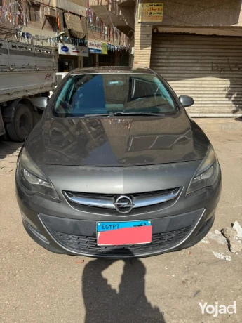 opel-astra-2018-big-1