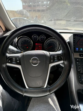 opel-astra-2018-big-3