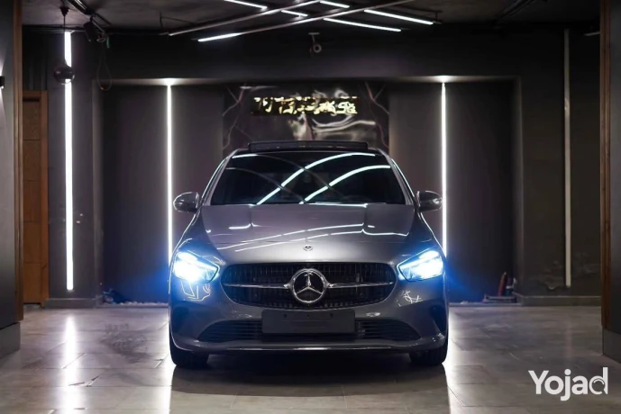 mercedes-benz-b200-facelift-big-1