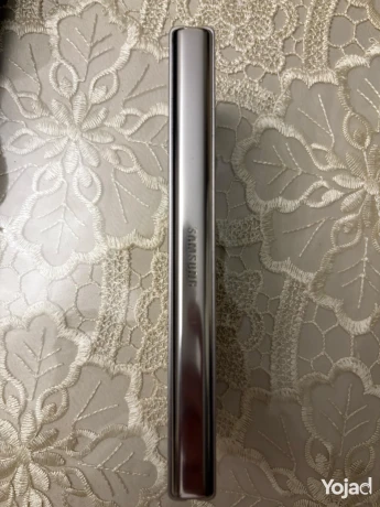 z-fold-3-512-big-3
