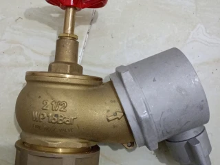 حنفية حريق باڤاريا 2 ونص بوصة