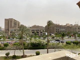 فيلا بفيو مفتوح فى قلب الشيخ زايد امام اركان بلازا