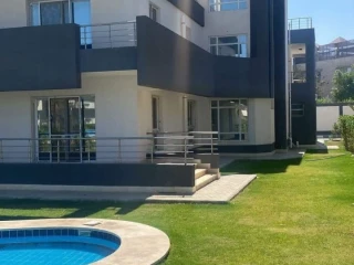 تاون هاوس لقطه للبيع في خليج راس الحكمة في قرية Marseilia be
