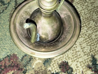 ابريق وشمعدان