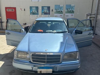 للبيع سياره فبركه من الداخل
