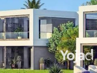 شاليه ارضي بجنيه متشطب بالكامل على البحر مباشره