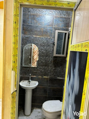 llbyaa-mn-almalk-mbashr-bdon-aamolat-shktyn-big-7