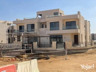 فيلا بمدينه نور طلعت مصطفى