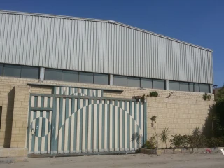 مجمع مصانع للبيع على مساحة 30000 الف متر رخصه غذائي كما يو