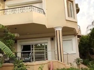 للايجار فيلا مفروشه بالكامل في كمبوند زيزينيا التجمع الخامس