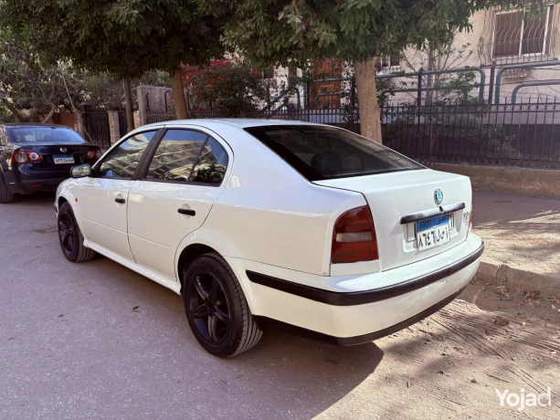 skoda-aoktafya-a4-aotomatyk-modyl-2000-rshh-brh-fbrykh-doakhl-big-0