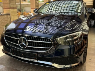 Mercedes E200 avant grade 2023 لسا مترخصتش ماشيه 12600كيلو ل