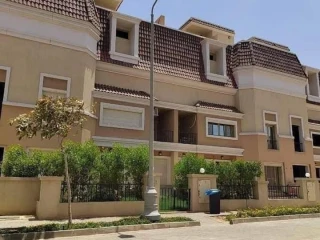 شقة لقططططة في كمبوند سراي 3 غرف منها غرفة ماستر بحمام