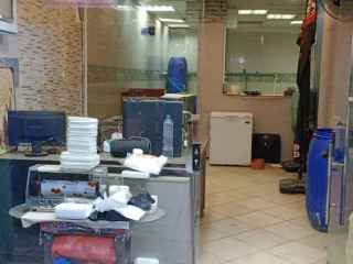 محل للبيع في شارع السوق باكوس الاسكندريه 38 متر مربع