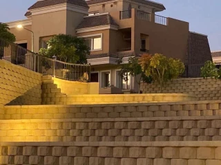 شقة مميزه للبيع في كمبوند Sarai مساحة 112 متر بالتقسيط علي